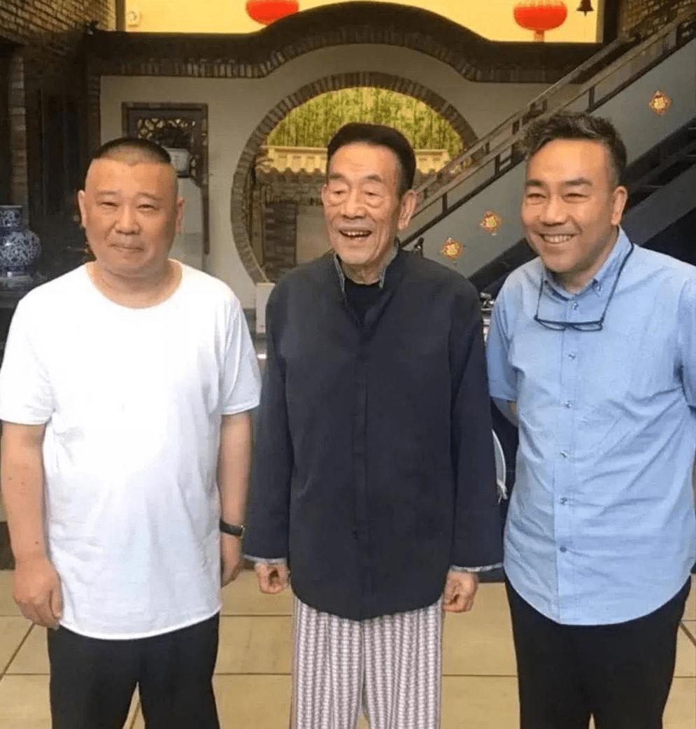 开撕！何树成曝杨议抠门，送杨家50万寿礼，杨议2000块红包都不回