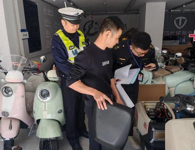 电动自行车最快只能跑25km/h!改装、解限速盛行,不如解禁摩托车