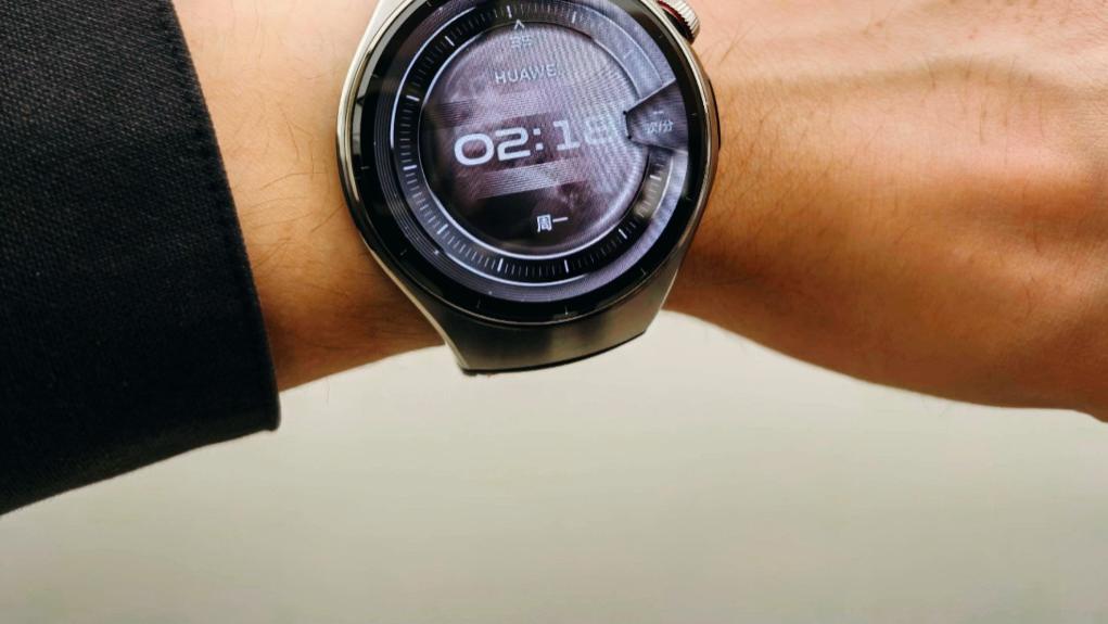 华为Watch5藏重磅黑科技，首发麒麟Hi9200芯片，穿戴市场迎来变革