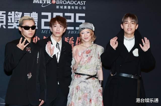 马浚伟改革初见成效，华纳群星成《新城劲爆颁奖礼2025》最大赢家