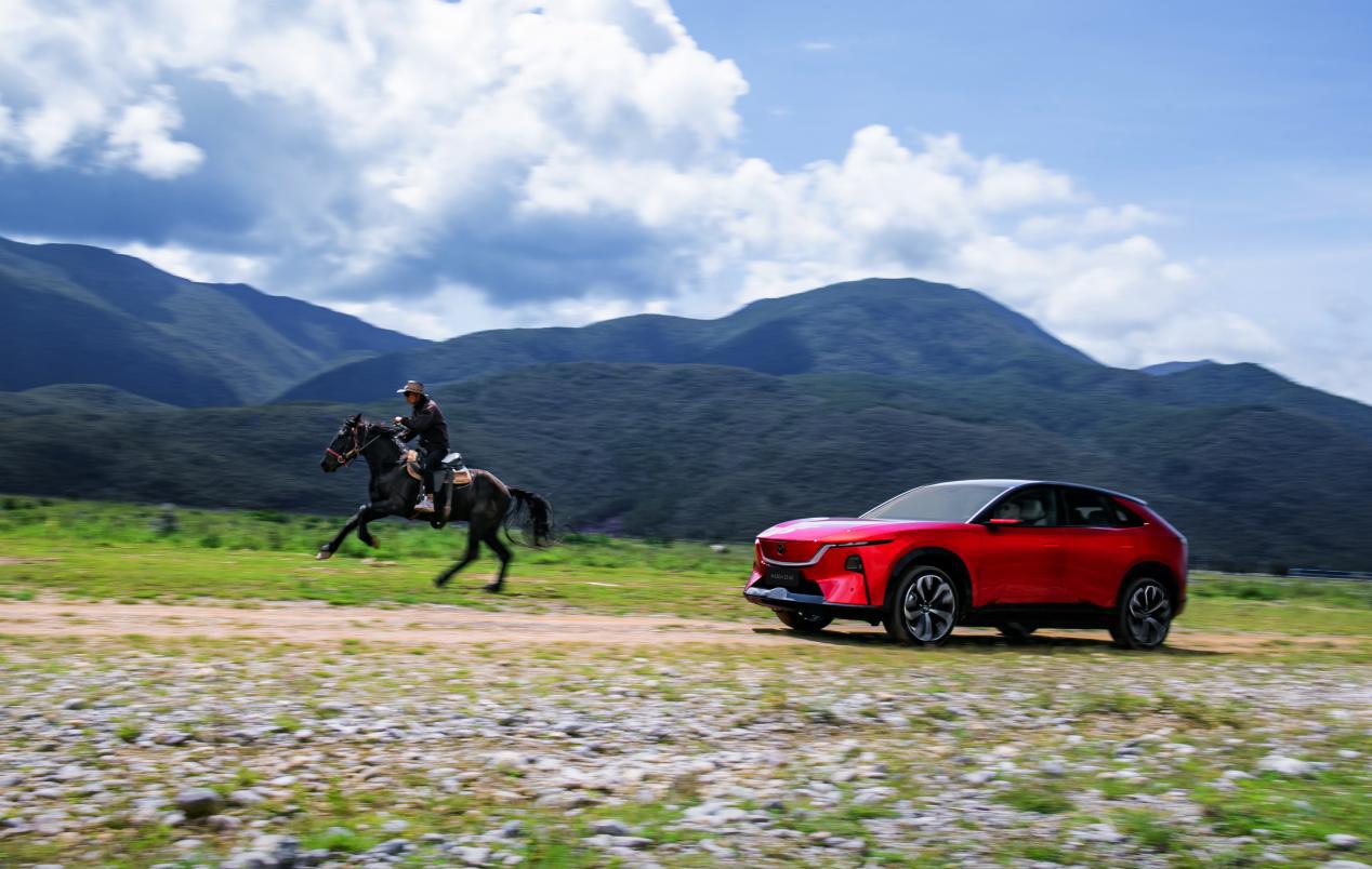 MAZDA EZ-60领衔 长安马自达携新能源阵容登陆2025成都车展