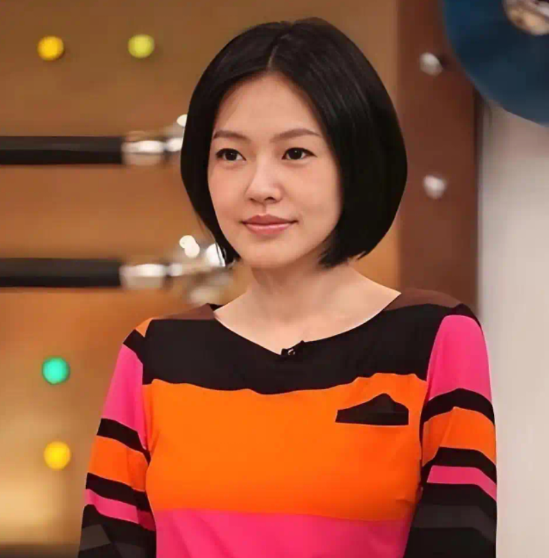 大 S 离世后,小 S 的 “坍塌人生”:从综艺女王到舆论靶心