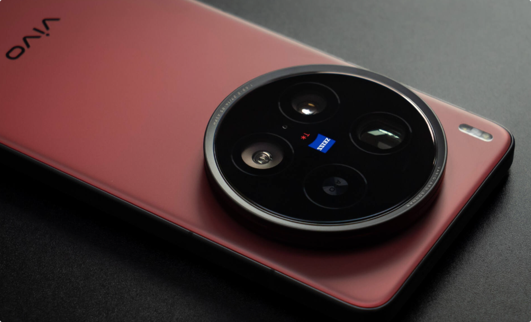 決賽圈：Find X8 Ultra vs X200 Ultra