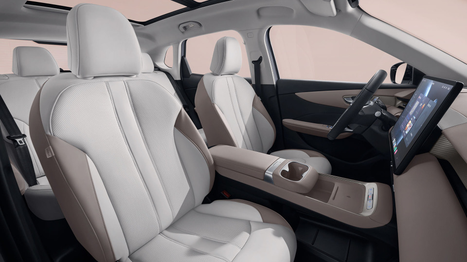 全球高品质SUV,绝对“不晕车”,叫板比亚迪海豚,限时入手价6.99万