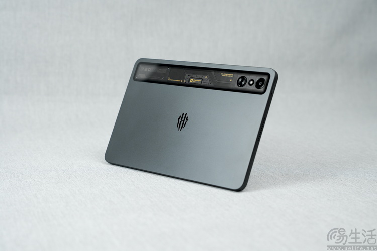 红魔电竞平板3 PRO评测:最强游戏平板,靠的不只是“小尺寸”