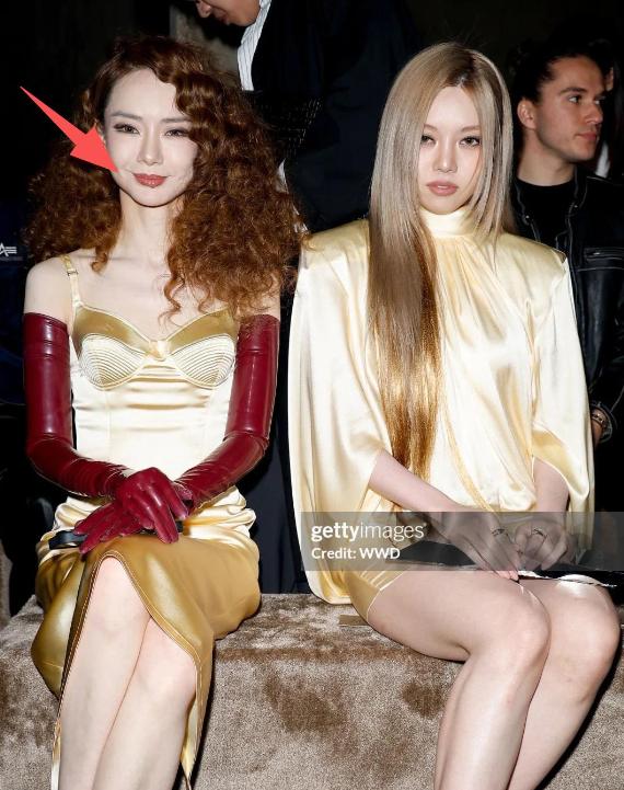 巴黎世家明星“见光死”：张小斐土，杨超越水桶腰，王子文嘴咋了