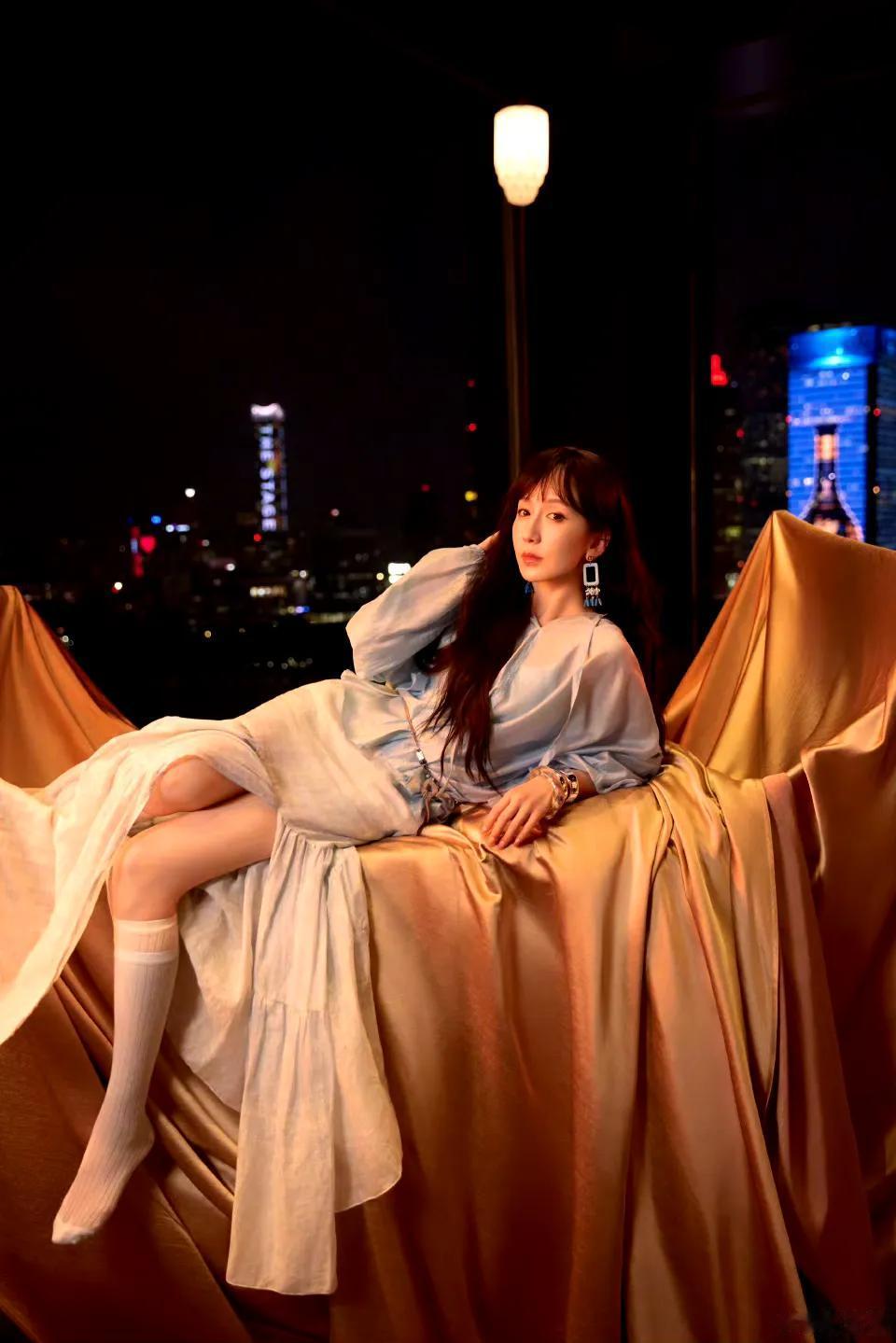 娄艺潇 大女主的气场