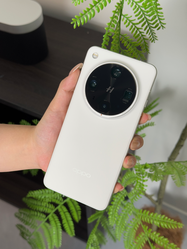 2025旗艦選購：華為Pura80U上線，對比OPPO蘋果超大杯，誰更頂