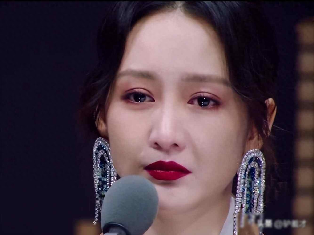 43岁王鸥没想到,低调生下的2岁女儿,如今竟让自己“口碑暴增”