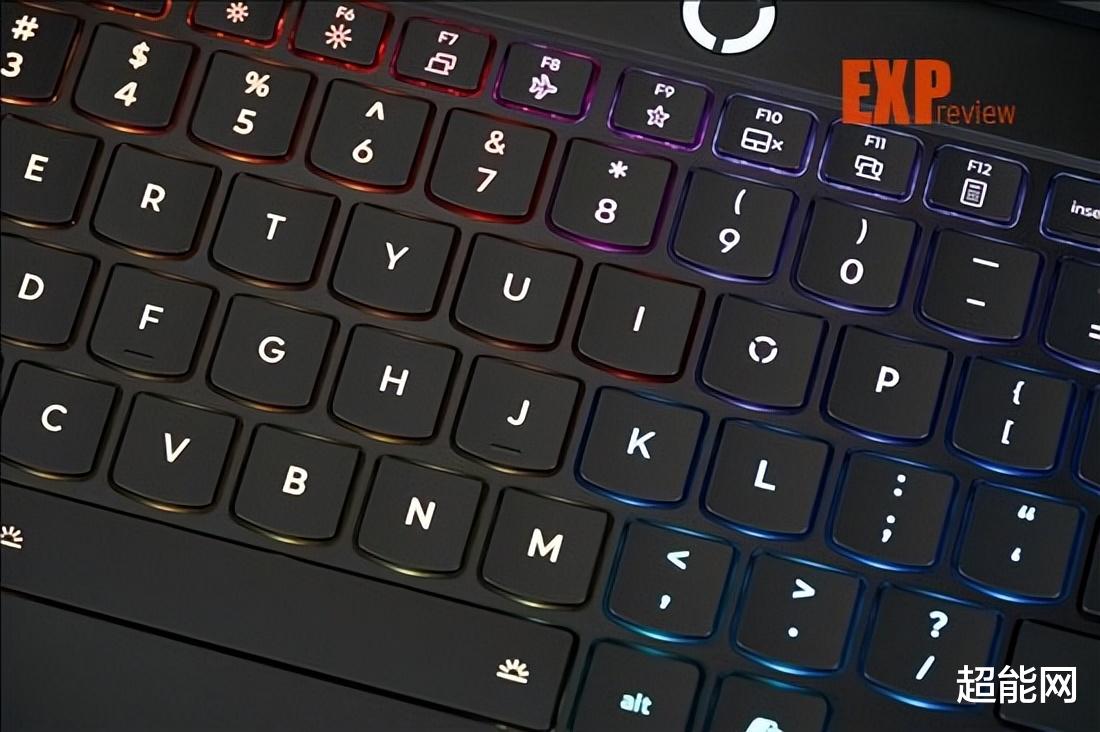 不只是性能猛獸：拯救者Y9000P 2025如何實現“AI高靜游戲本”新標準？