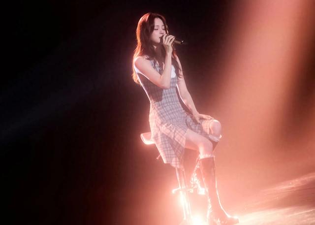 欧阳娜娜，才华与美貌并存