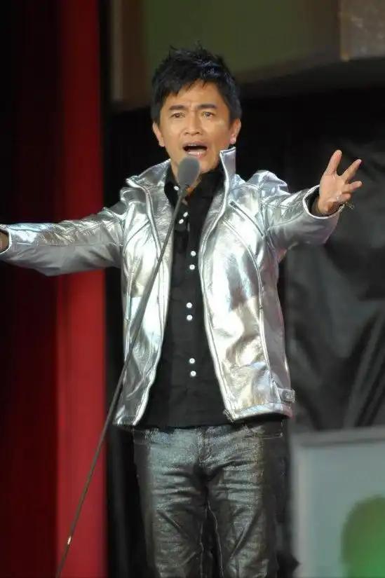 出轨、酒驾、打架、被黑道追杀,为什么他至今仍没被封杀