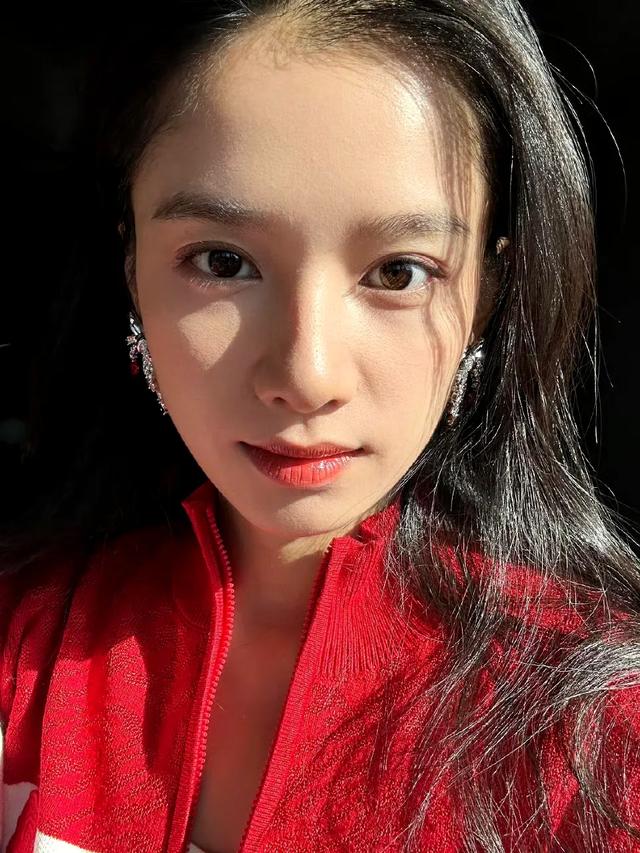 张婧仪:多肉萌态,甜入心扉