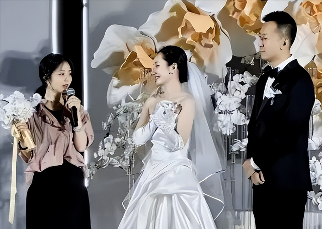 出道18年无人知晓,37岁凭借《以法之名》出圈,谭松韵说的没错