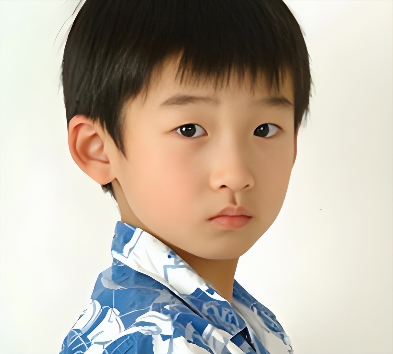 长相平平演技却一般，出道21年的石云鹏，凭实力混成了“潜力股”