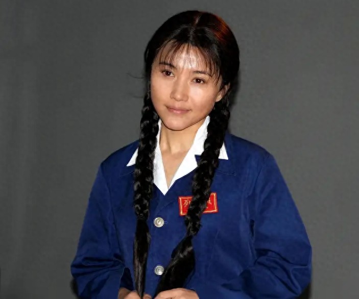 颜丙燕自爆跟小鲜肉谈恋爱不到24小时，恶心人的一幕就出现了