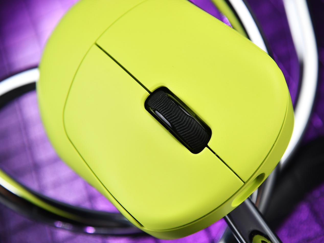 雷柏VT3s雙模無線電競鼠標榮獲2025年第十屆ChinaJoy黑金獎