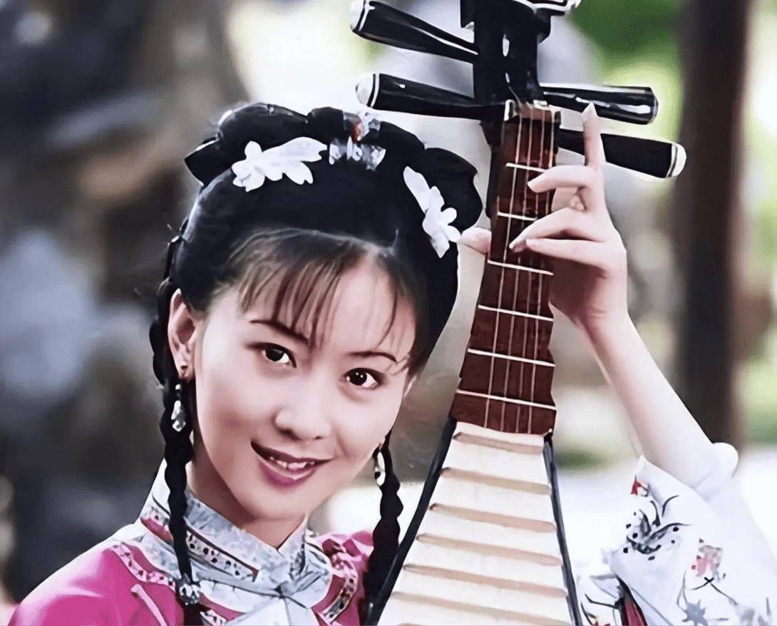 汤加丽：因当“人体模特”和丈夫离婚，如今49岁仍单身