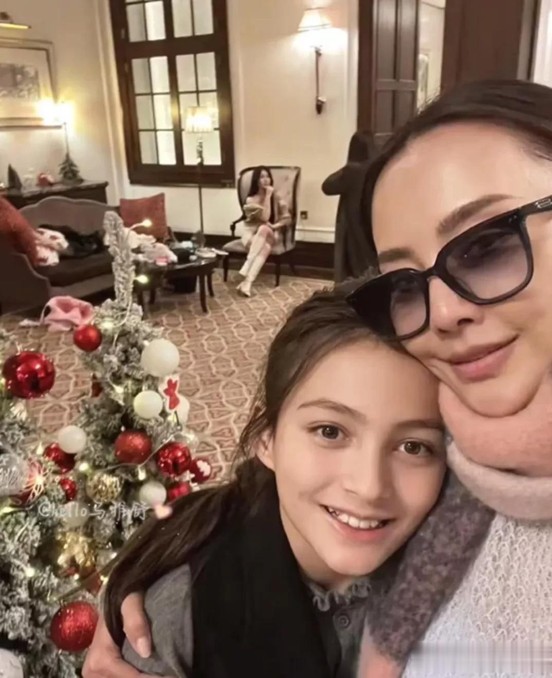 马雅舒12岁女儿米雅生日!混血基因太强大,身高直逼165cm像爸