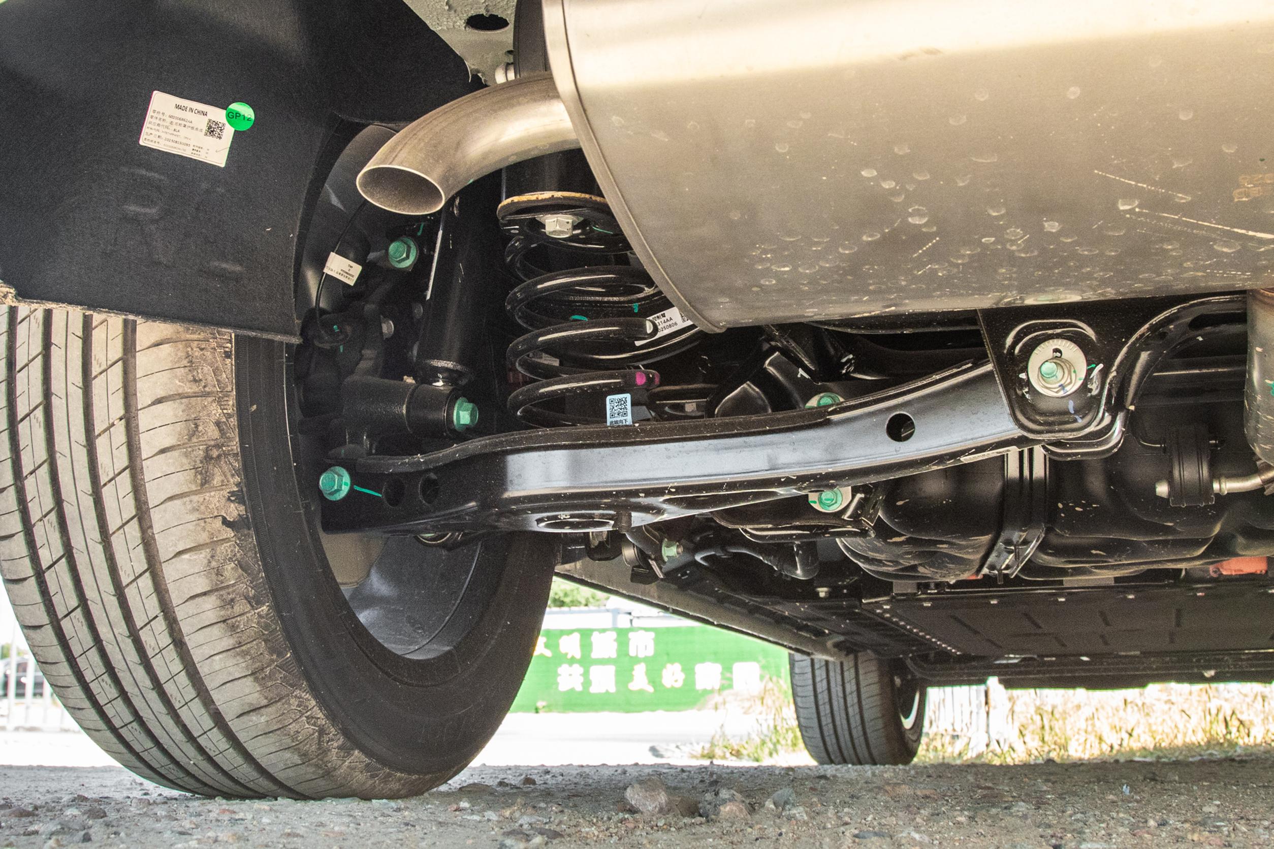 捷途山海L7 PLUS：家用七座SUV的新选择，全家人都满意