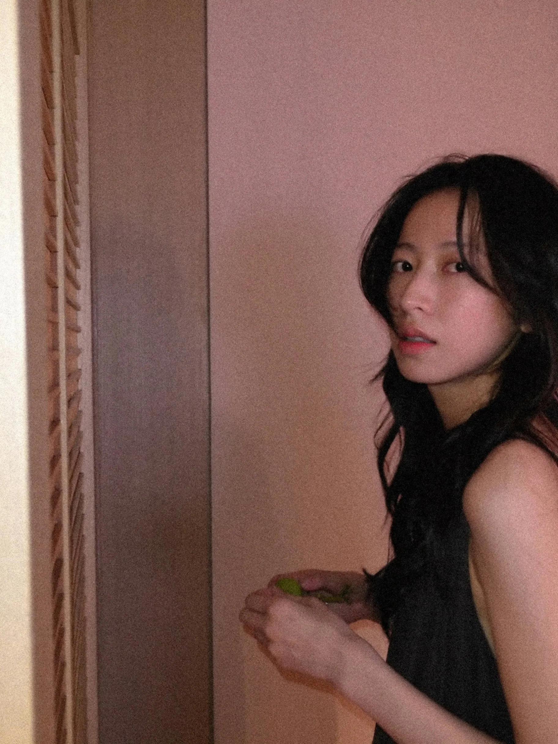 周雨彤写真美图