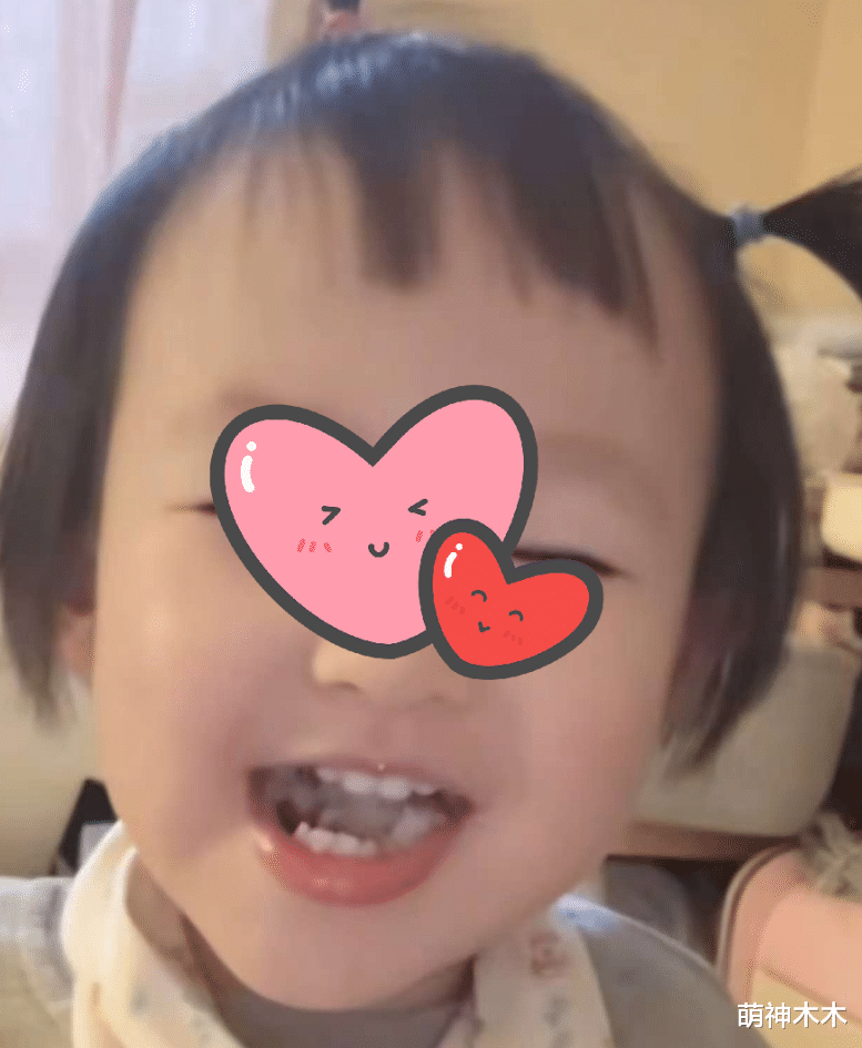 黄一鸣晒女儿近况,孩子反颌严重不见干预,跟王思聪讨钱又失败