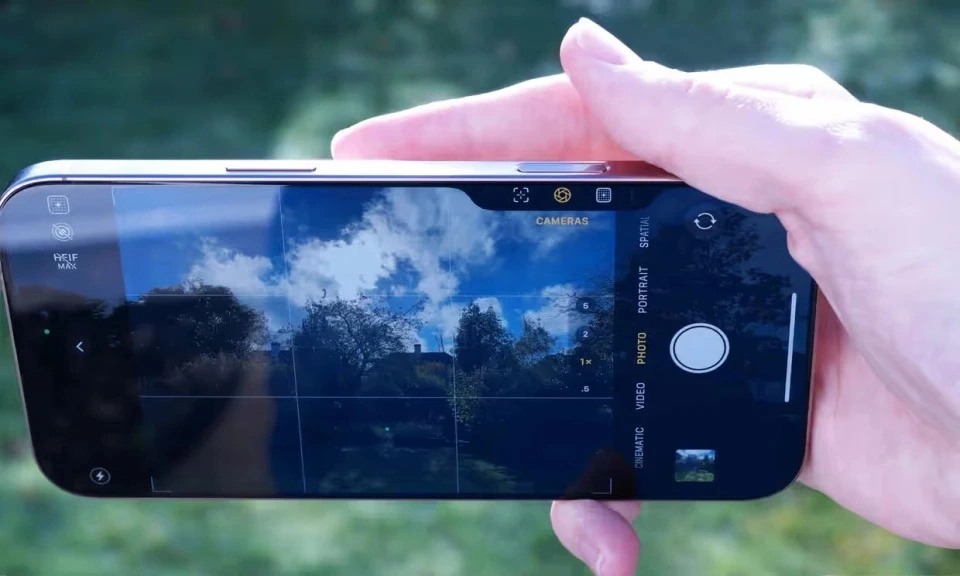 苹果开启“清仓模式”,256GB跳水1300元,顶级iPhone加速退场