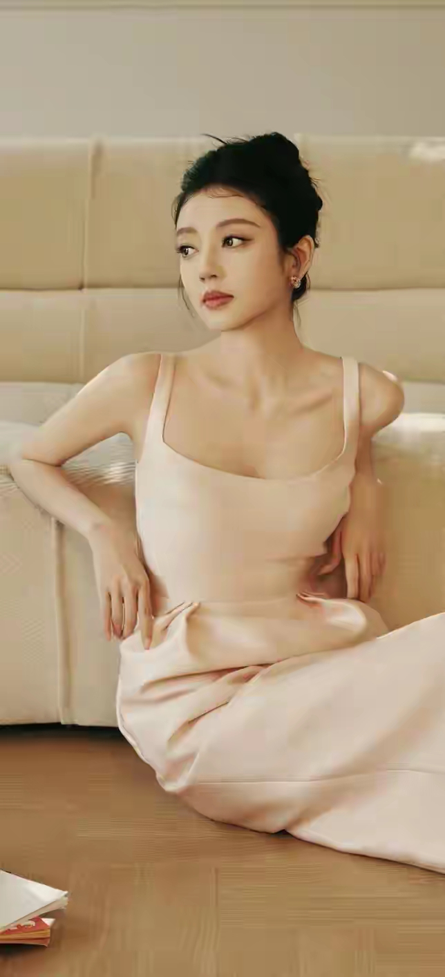 以角色为阶，绽放独特光芒——何瑞贤的成长之路！