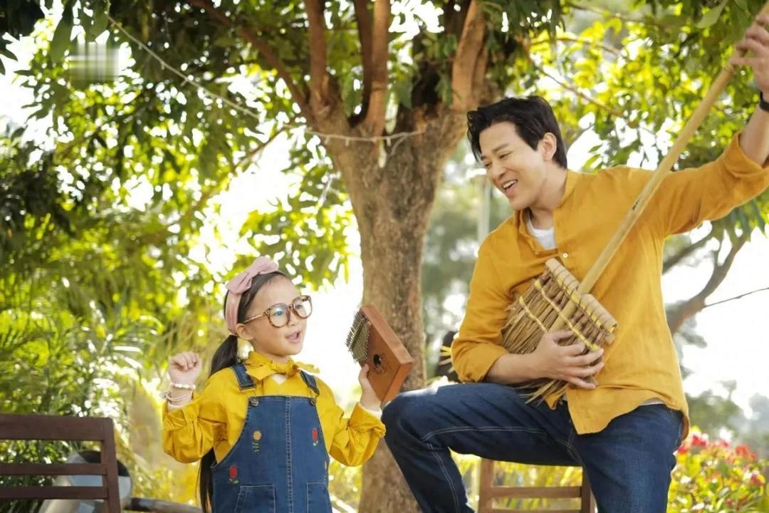 50岁港星陈晓东凭电影首夺影帝，感谢已故男星吴孟达