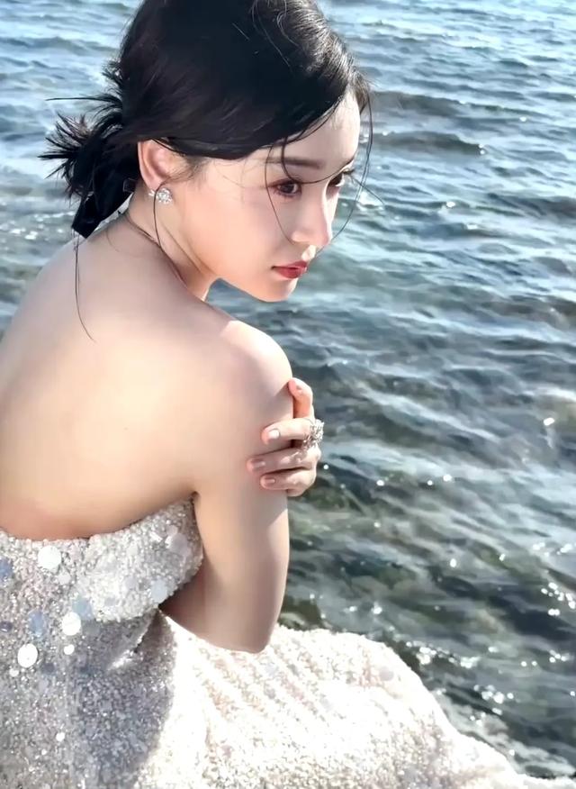 袁姗姗性感图片