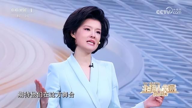 央视主持人大赛开赛！撒贝宁退出，邹韵谈吐成门面，董卿呼声很高