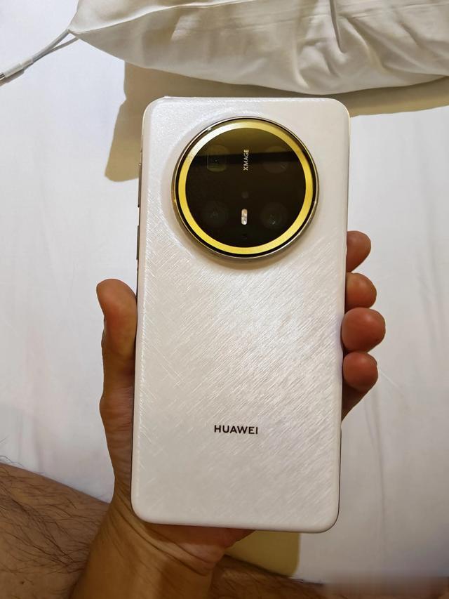 華為Mate 70 Pro+從蘋果15Promax換過來，續航發熱確實好一點