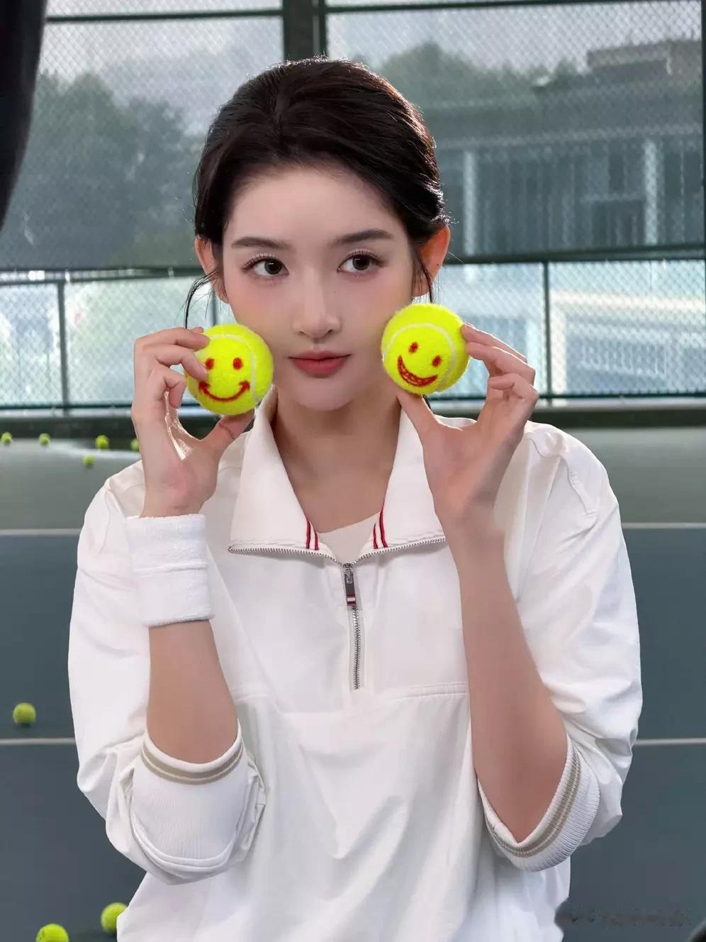 王玉雯运动照惊艳，美貌活力全开！