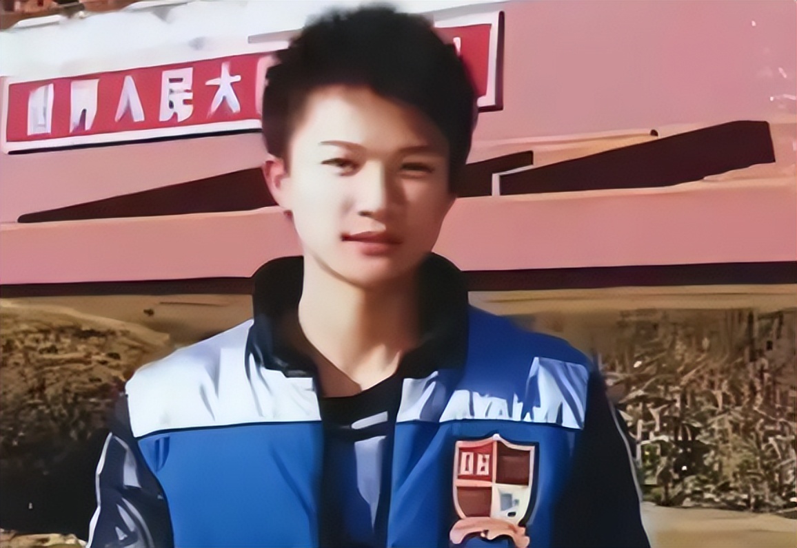 11年后，再看周深和李维，一个销声匿迹，一个证实了那英没说错