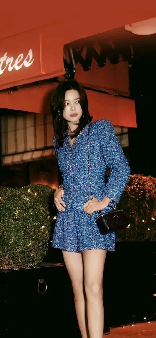 气质辛芷蕾壁纸分享