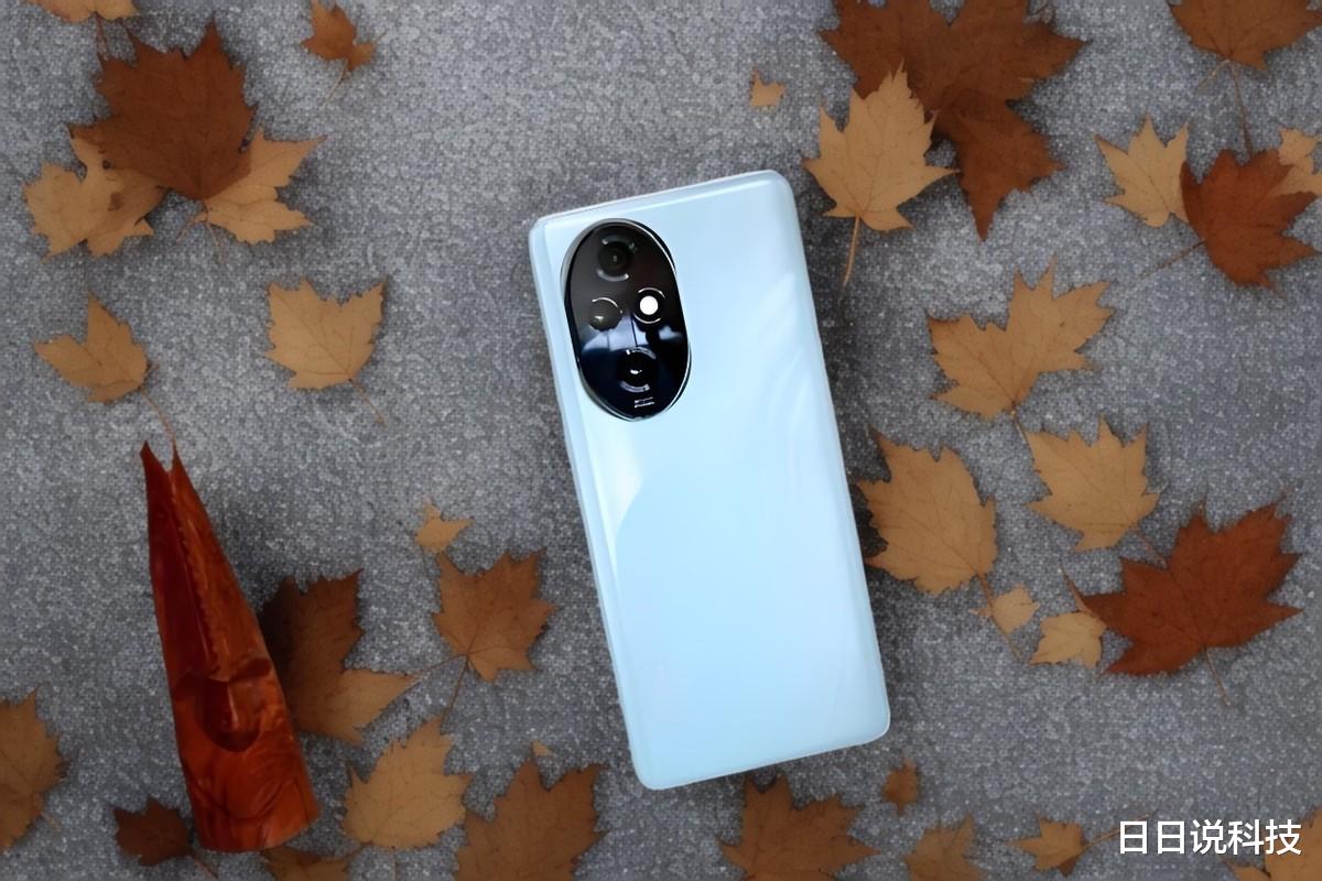 从3999元跌至2141元,三主摄+66W无线充+绿洲护眼,荣耀售价更亲民了