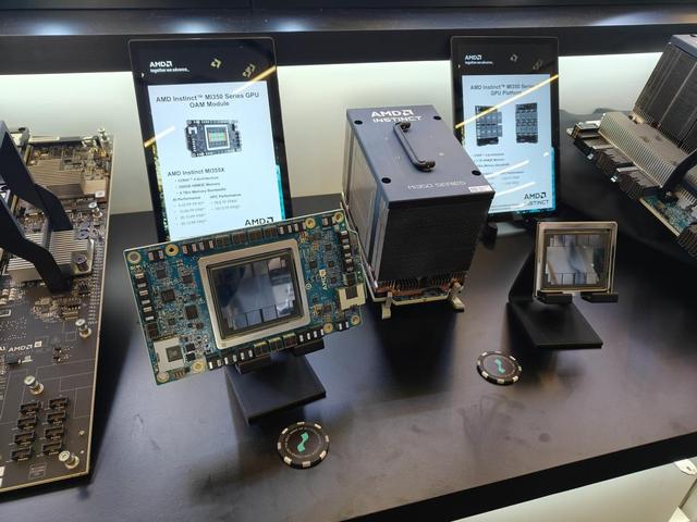 AMD还有大招?不光有Zen6,MI400性能还要涨10倍!