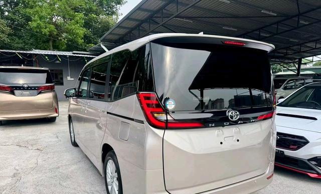 全面升级完毕!丰田NOAH全面竞争本田奥德赛