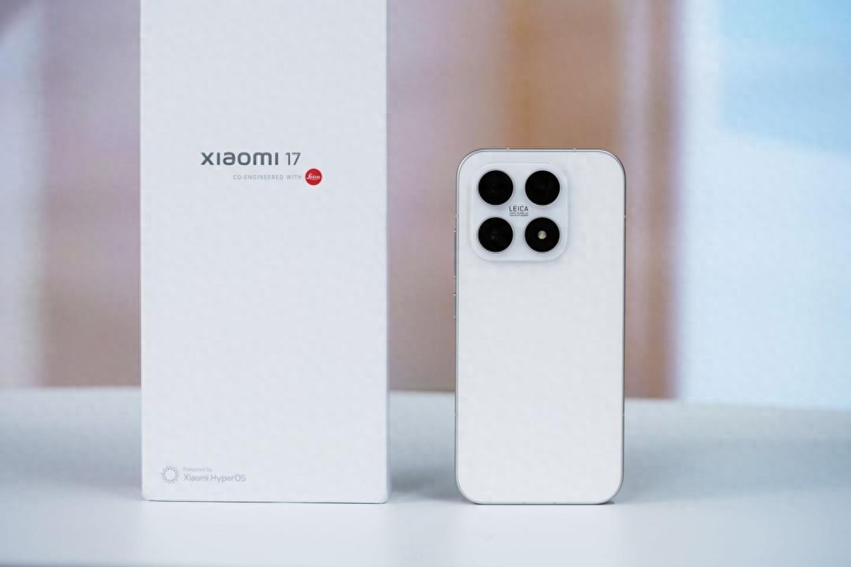 1.18mm超窄四等边直屏！小米17标准版评测：回归传统形态的旗舰