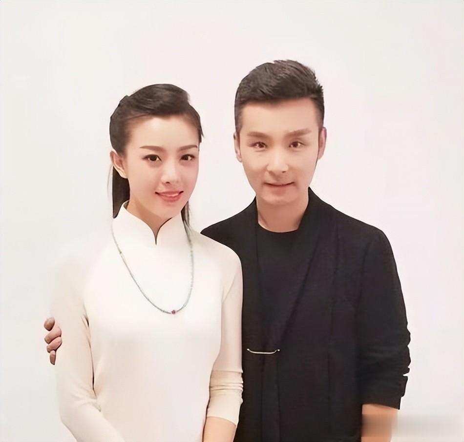 著名歌唱家刘和刚，娶小10岁高颜值娇妻，48岁儿女双全成人生赢家