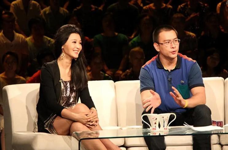 长得帅气耐看,演了53部戏也没红,今43岁演《大生意人》终于红了