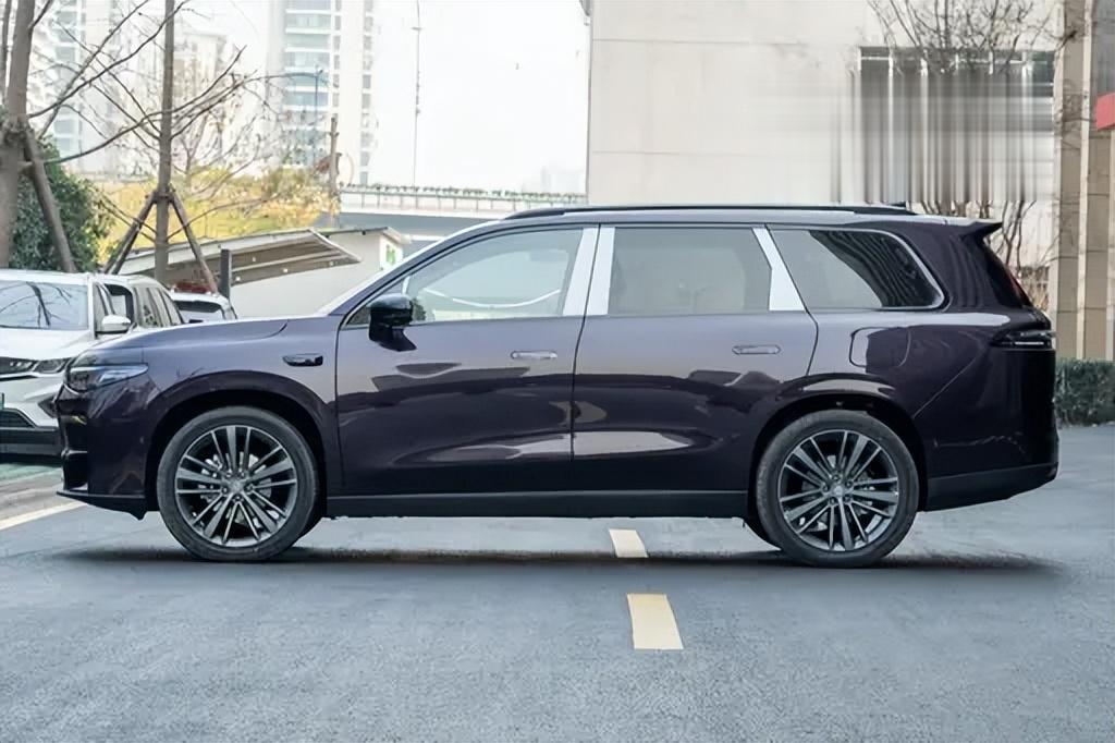 6座家用SUV?2.5K大屏+华为HiCar,续航1095km有多香