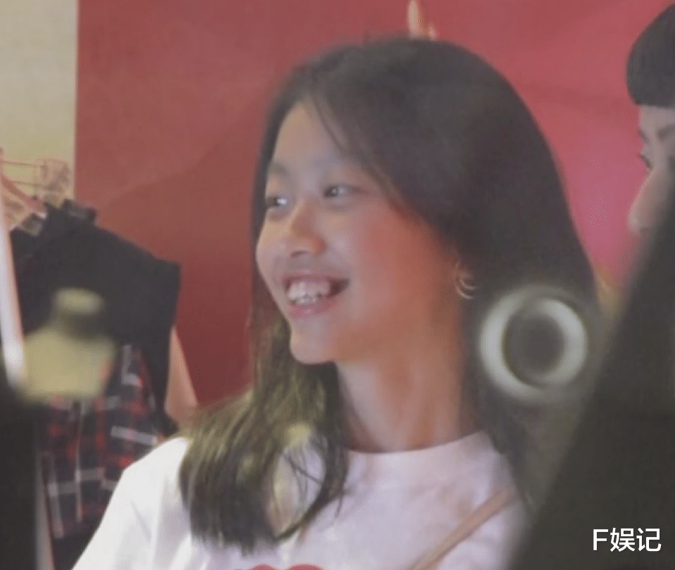 陈奕迅培训业务能力 徐濠萦则介绍人脉 女儿陈康堤有一个梦幻开局