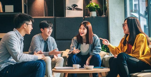 他是AI界任正菲,甩出DeepSeek,打破欧美科技霸权