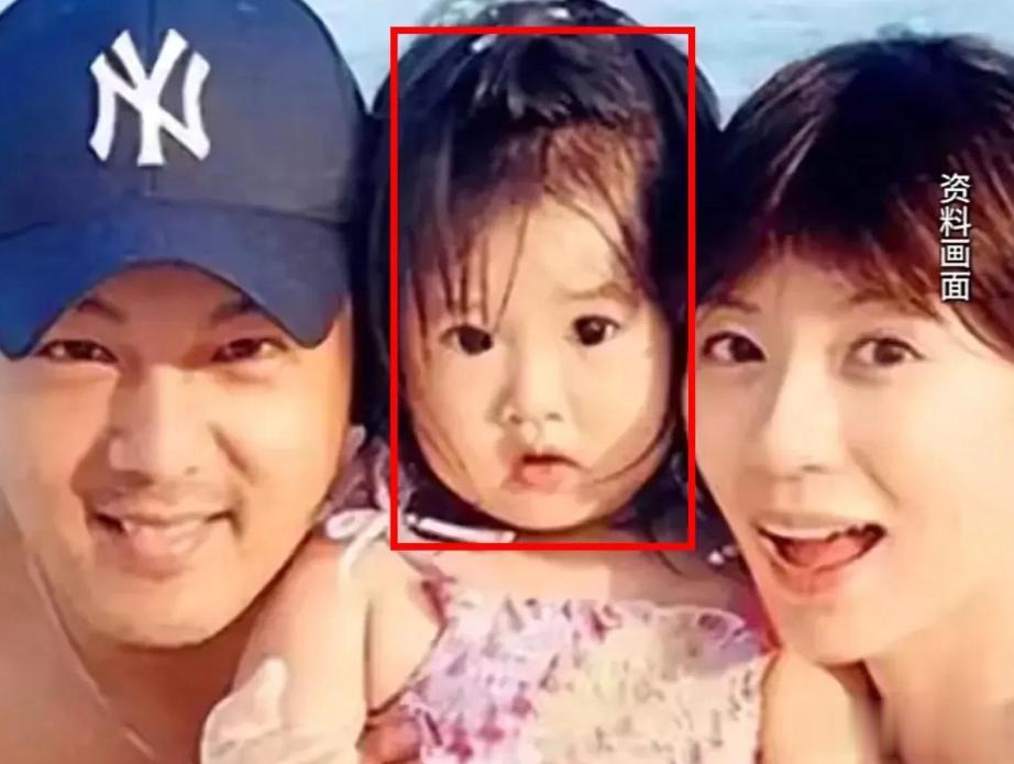 弱精的爸,易孕的妈!继承50亿资产的她,这下真让贾静雯站起来了