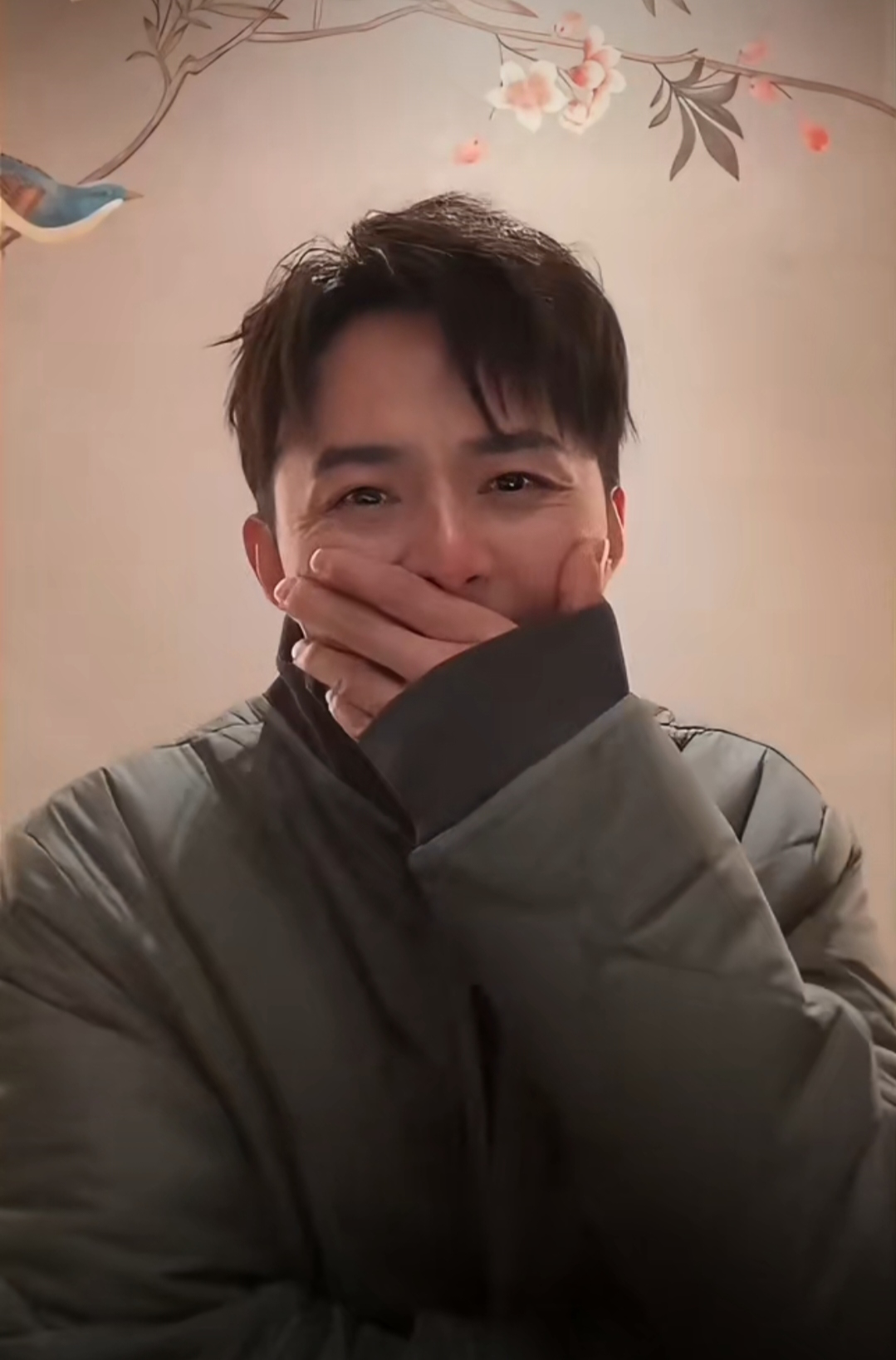 四旬老人叶祖新的天塌了，竟然被粉丝建议下海