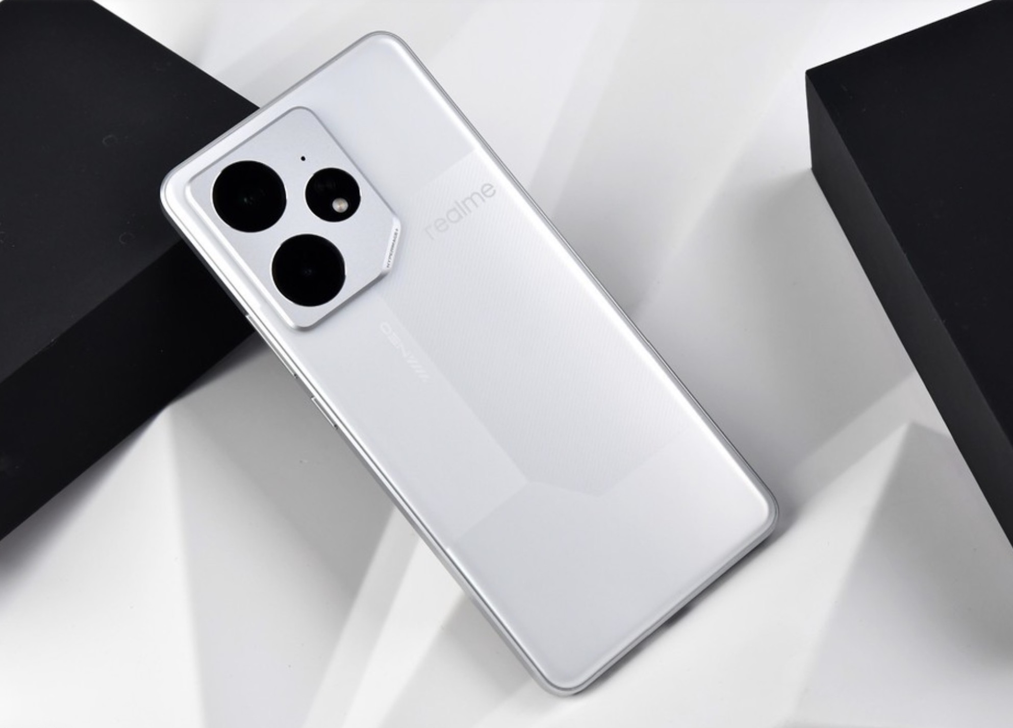 极具性价比的一款千元机,天玑9300+7000mAh+IP69,实在太香了