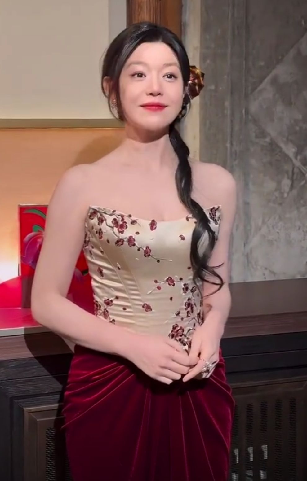 北京这一天：陈妍希圆润，颖儿干瘪，赵雅芝优雅，张雅钦惊艳