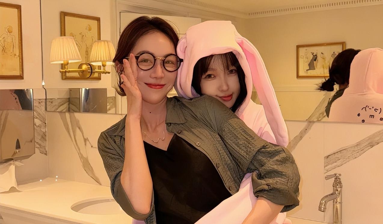 她俩竟然早就秘密决裂？发生了什么？