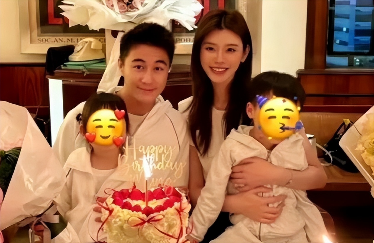 奚梦瑶全家在迪士尼！女儿正脸曝光鼻子有点塌，保姆保镖时刻跟着